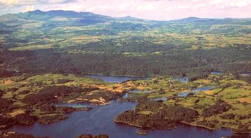 lac lastioulles vue aerienne