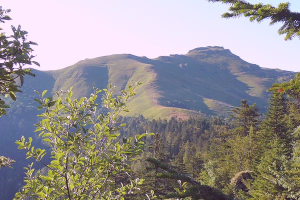 aiguillon puy rocher