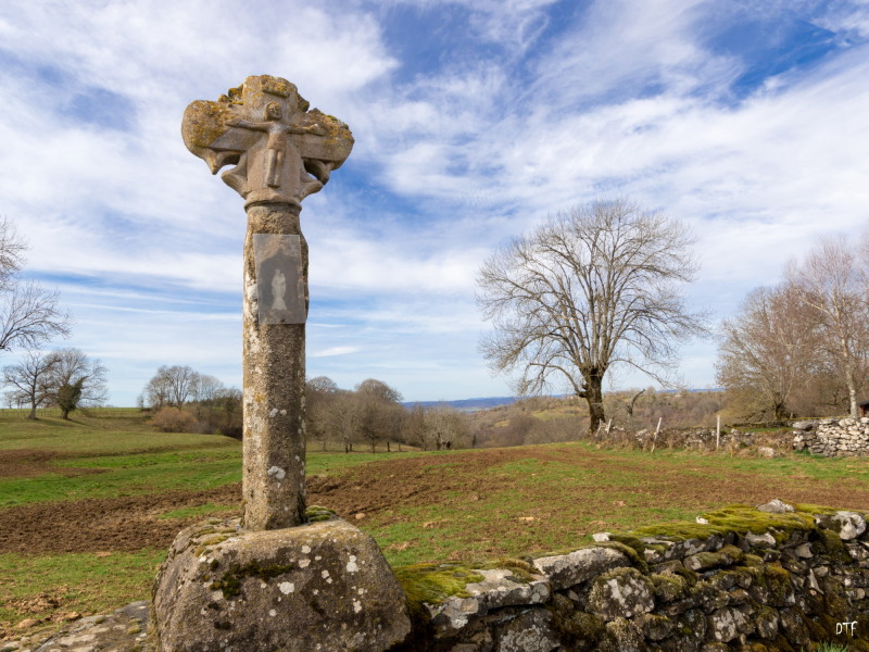 calvaire en pierres