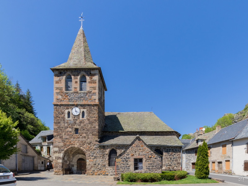 Apchon eglise