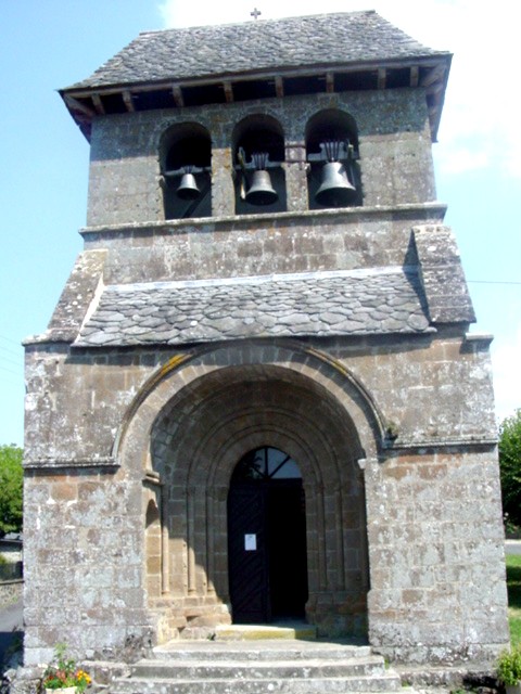 Chastel merlhac eglise 1