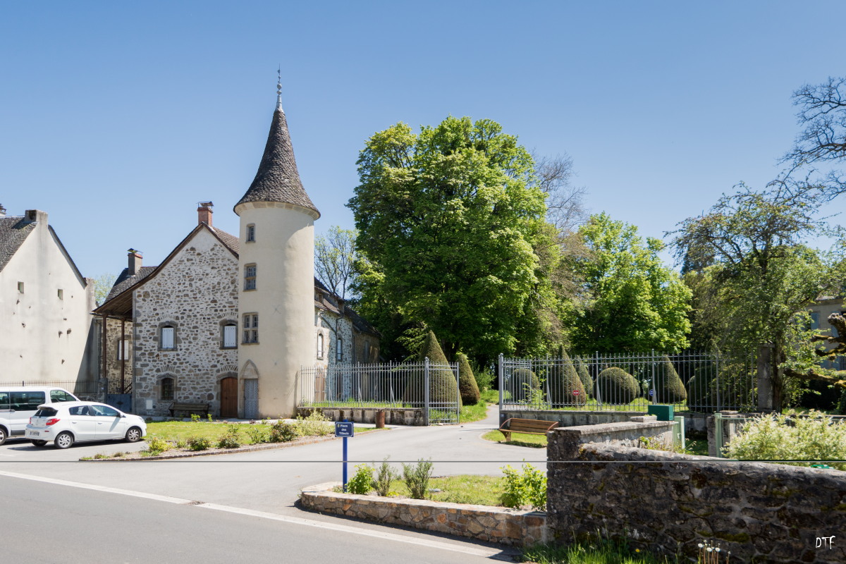 champagnac  chateau