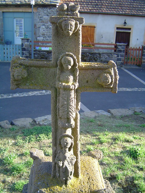 chalinargues croix de chemin