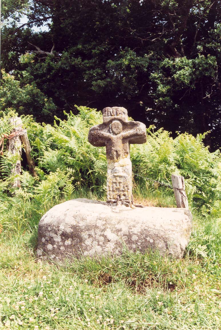 st cernin croix chemin