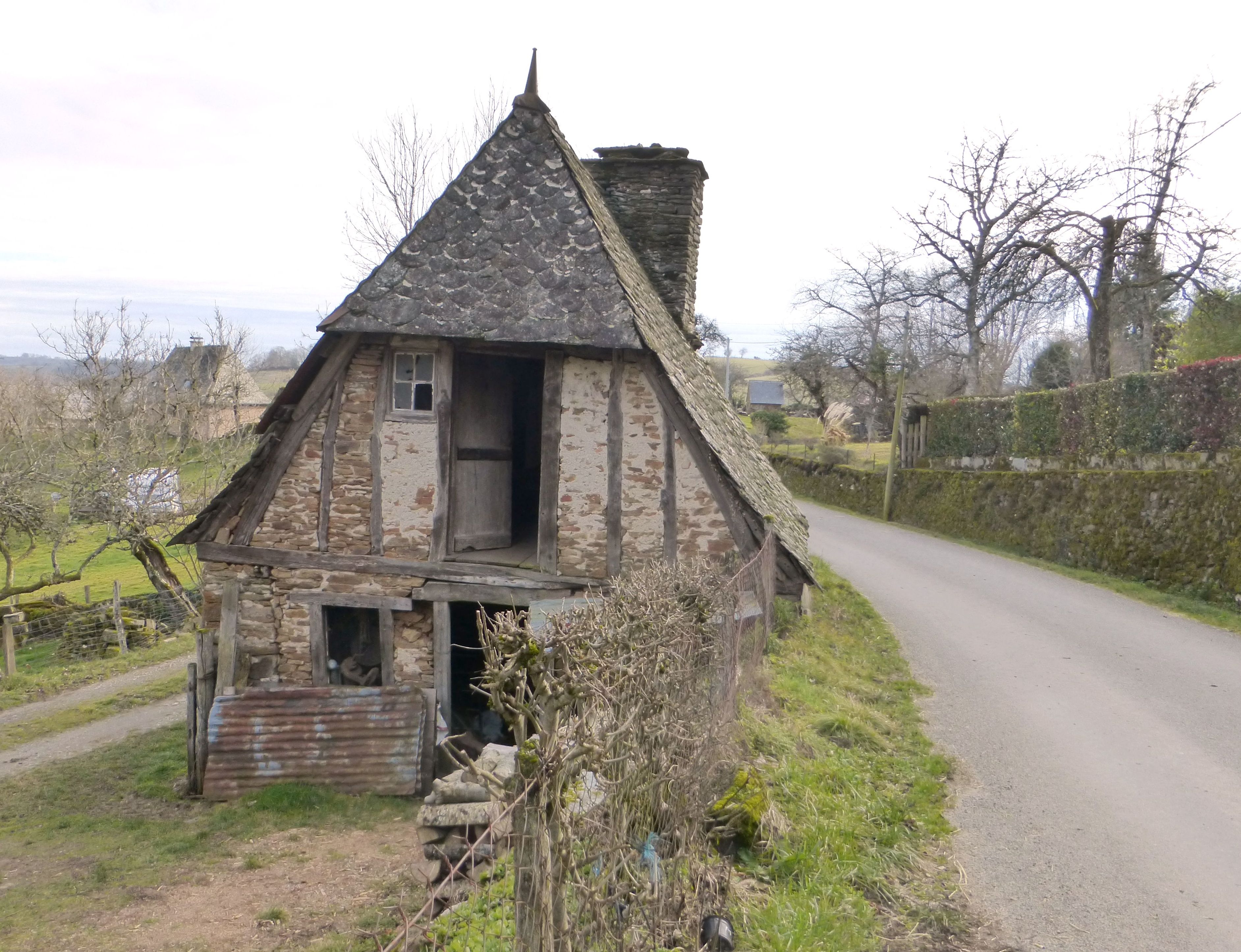 cros  ronesque vieille maison