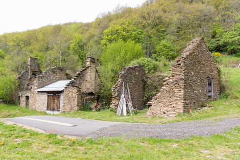 Leyvaux village 2 