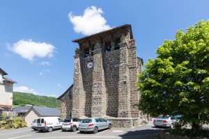 Les clochers-murs du Cantal
